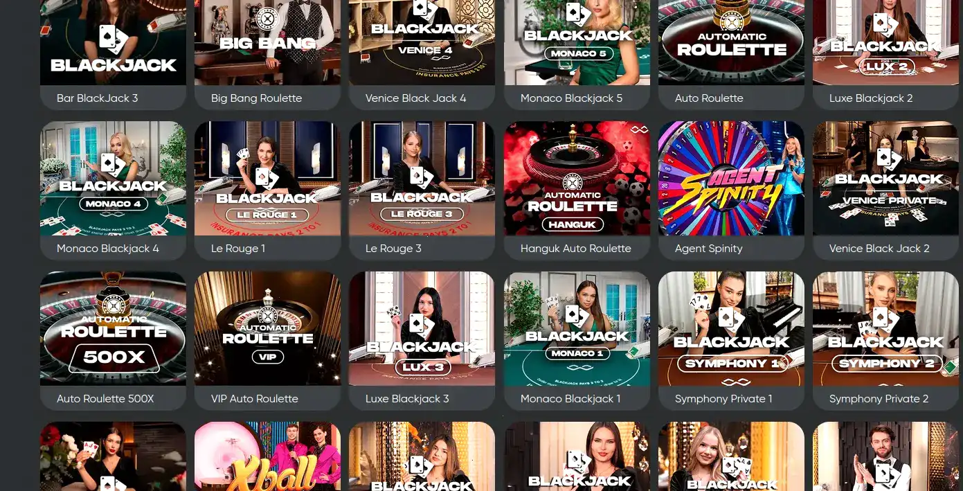 Интерфейс игрового зала R7 казино на компьютере